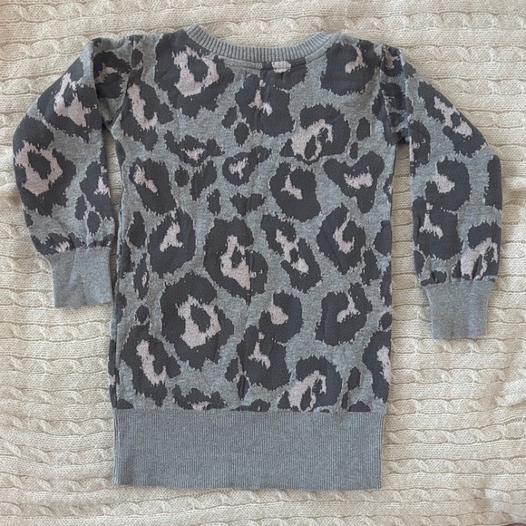 GAP Gray and Pink Leopard Kids Sweater - Picture 4 of 4